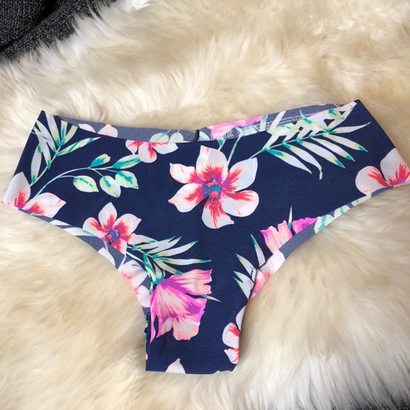 PINK Victoria's Secret Other - PINK Victoria’s Secret Low Rise Cheekster - NWT